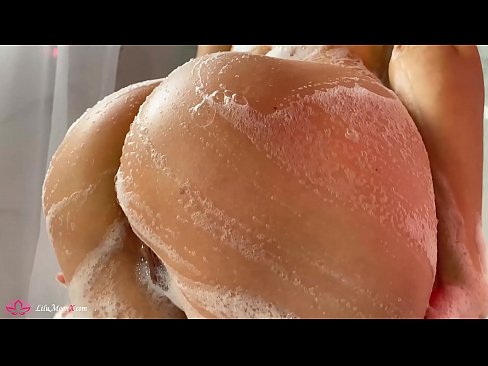 ❤️ Brunette شاور میں شدید orgasm کے لئے وائبریٹر کے ساتھ بلی میں مشت زنی کرتی ہے۔ ❤ پر ur.hdpornpics.ru
